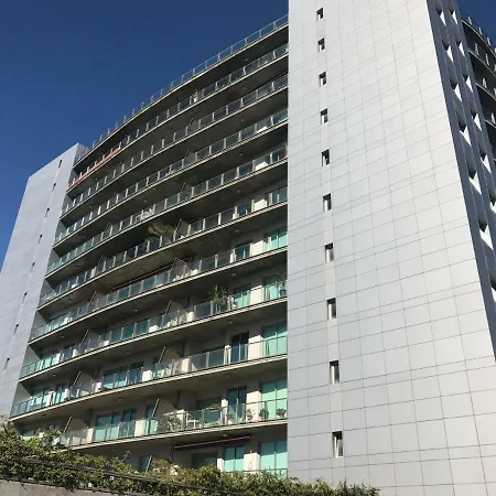 Lisbon Malhoa - Terrace & Garage דירה *