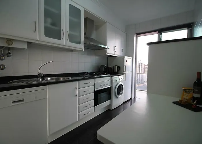 Lisbon Malhoa - Terrace & Garage דירה