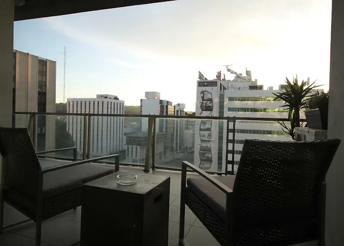 Lisbon Malhoa - Terrace & Garage